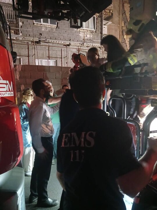 A residential complex in Ekbatan left four people injured