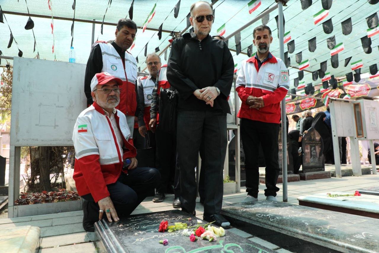 Holding a 7 -day war rescue martyrs in Golzar Martyrs