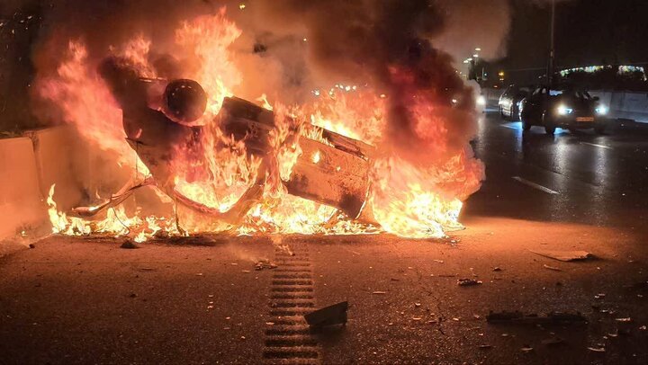 Deadly Carry and Fire Car on Tehran Highway - Qom+ Photo